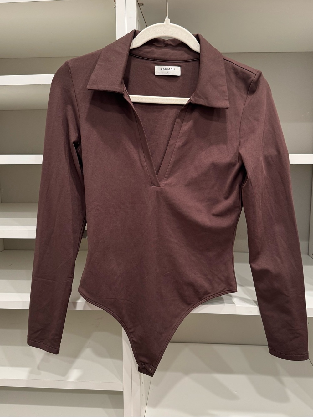 Babaton  Brown Contour Polo Longsleeve V-Neck Bodysuit, Size M